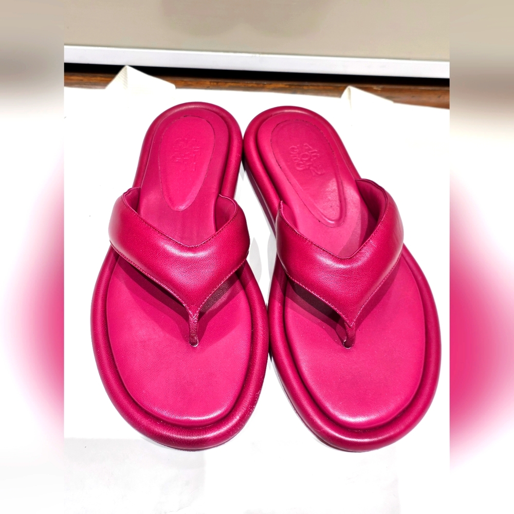 Gia Borghini leather flip flop